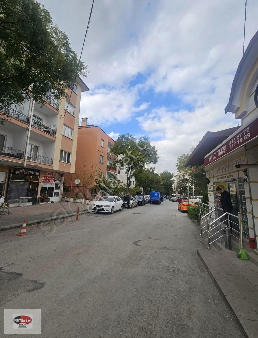 Esat Akyüz Sokakta 2+1 Giriş Kat Kiralık Daire - Görsel 25