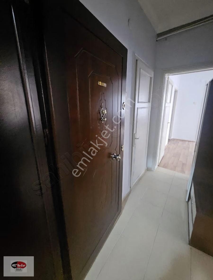 Esat Akyüz Sokakta 2+1 Giriş Kat Kiralık Daire - Görsel 18