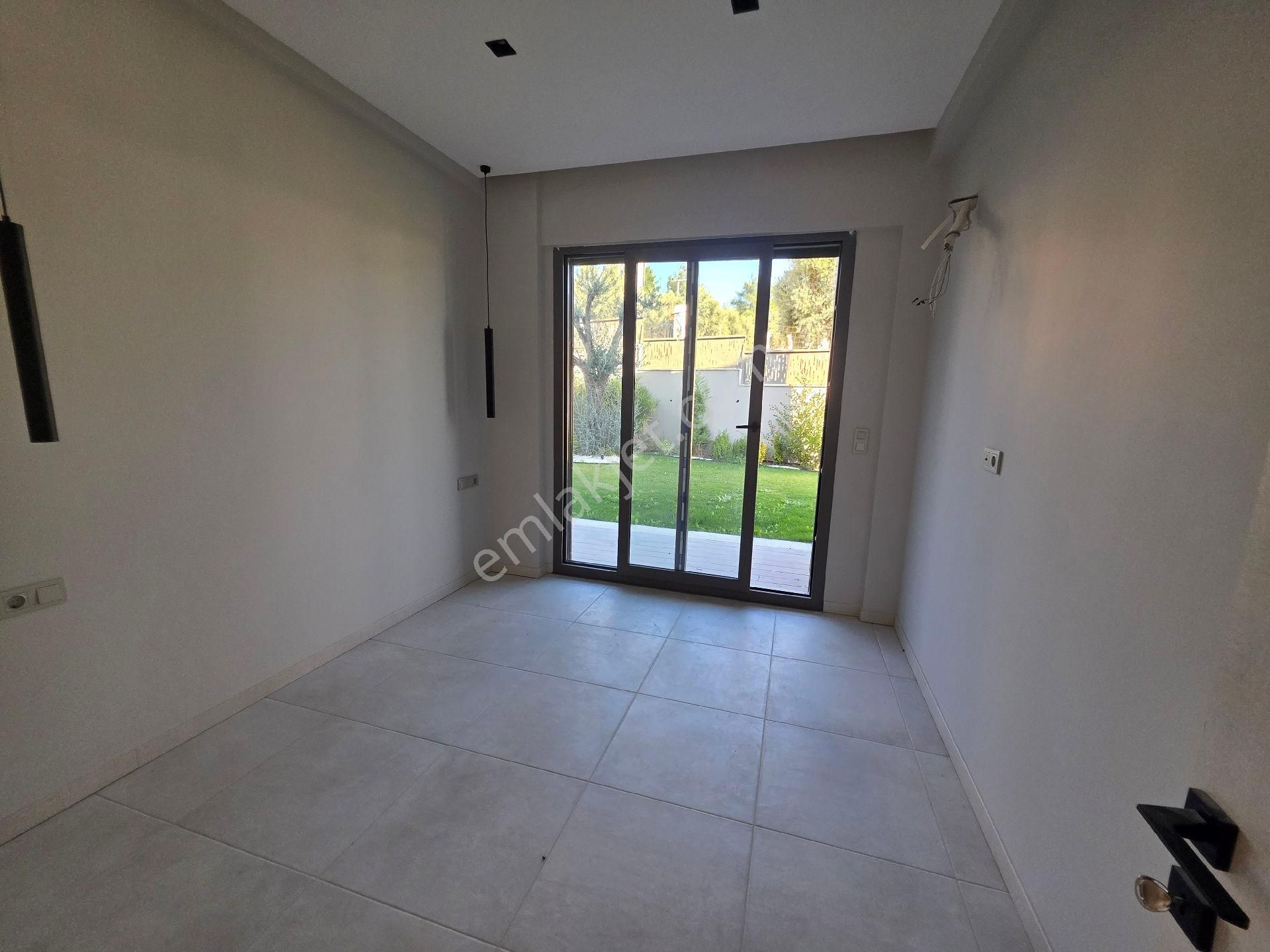 Kuşadası Satılık 4+1 Full Eşyalı Villa - Görsel 12