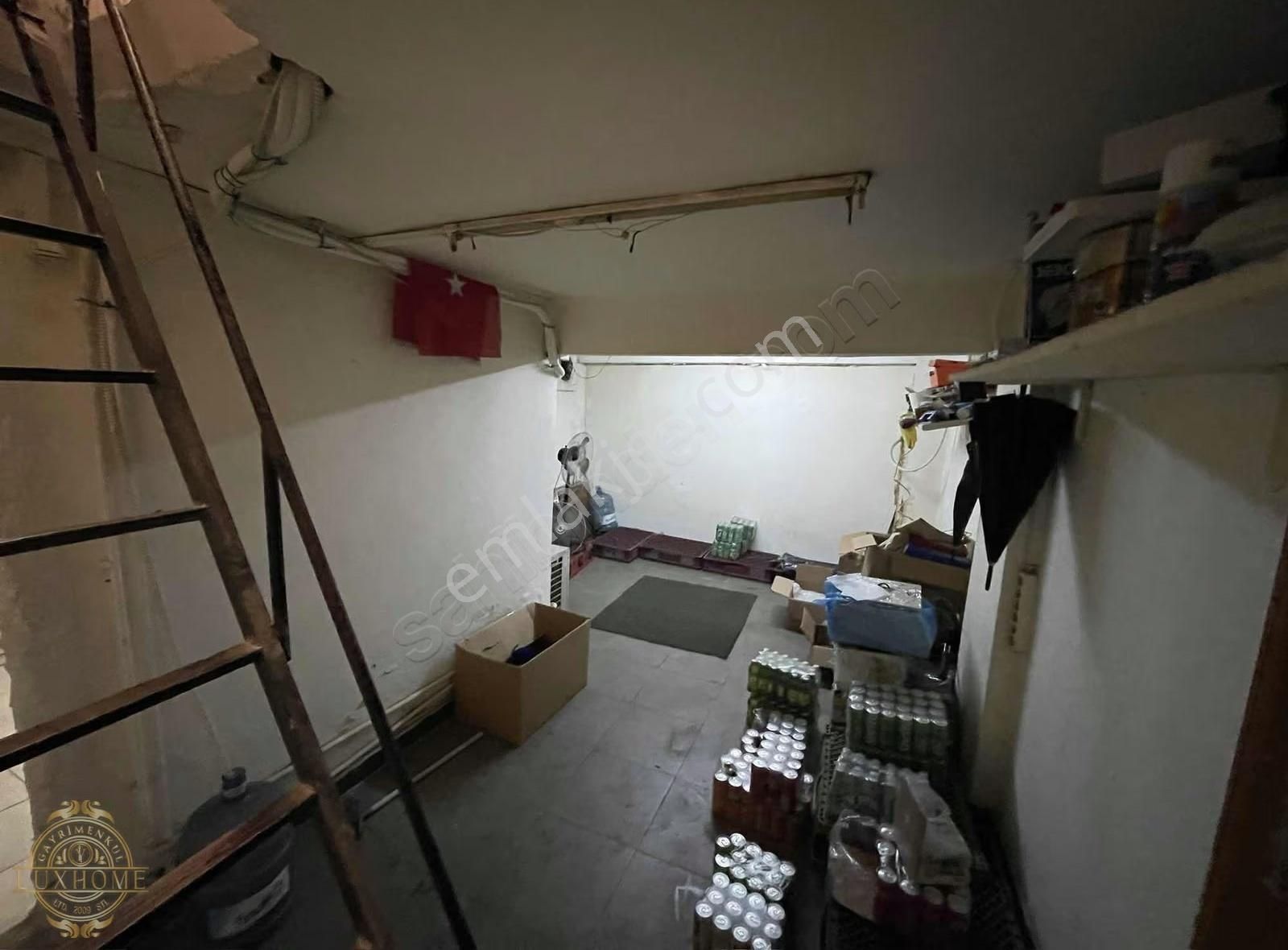 Kurtuluş Caddesinde Prestijli Konumda 2 Katlı Hazır Devren - Görsel 11