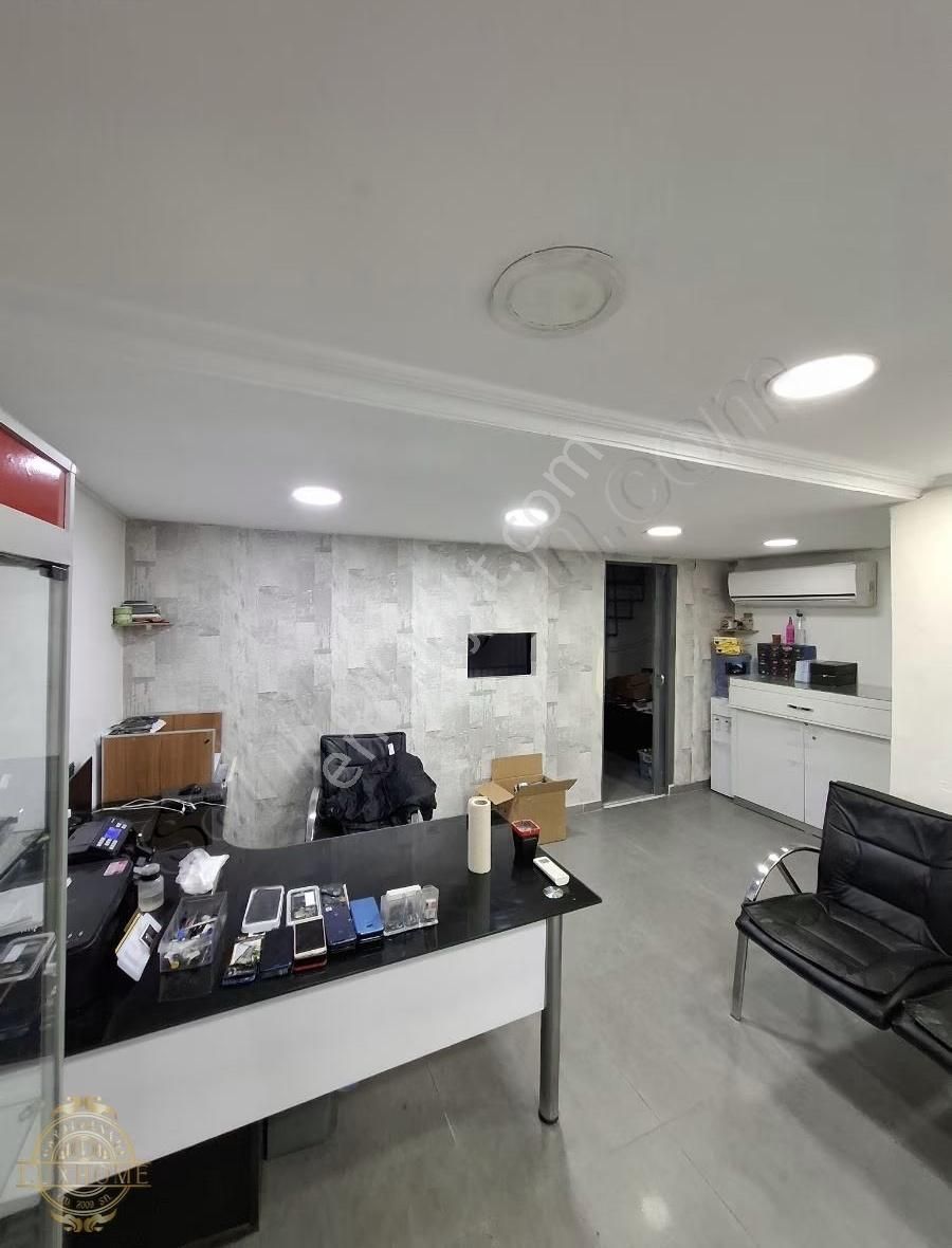 Osmanbey Telefoncular Sokağında Devirli 3 Katlı Dükkan - Görsel 18