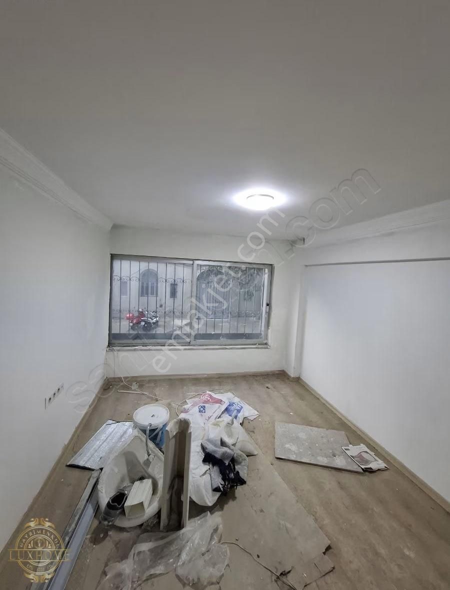 Osmanbey Telefoncular Sokağında Devirli 3 Katlı Dükkan - Görsel 29