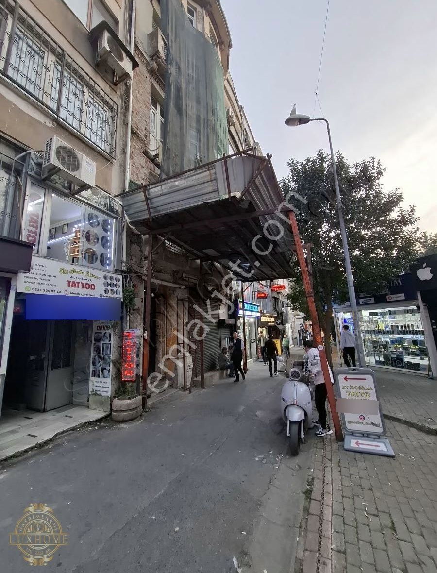 Osmanbey Telefoncular Sokağında Devirli 3 Katlı Dükkan - Görsel 3
