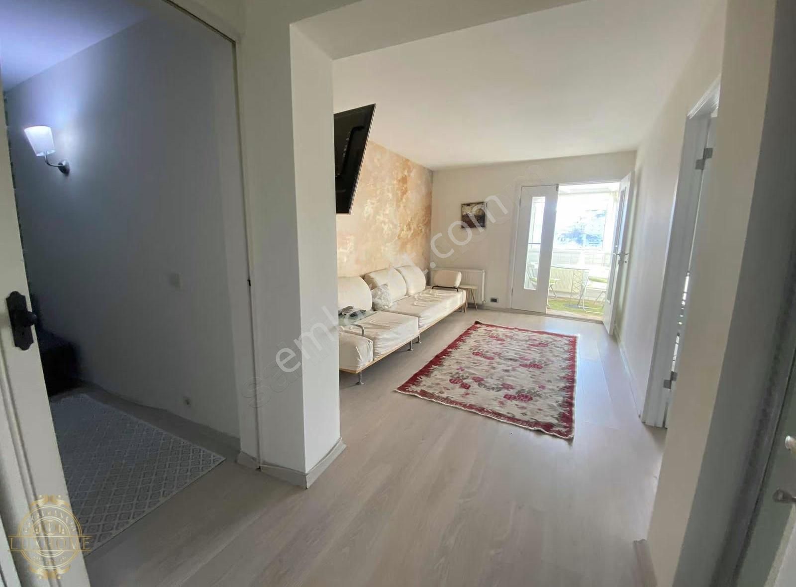 19 Mayıs Mahallesinde Lüks Eşyalı Jakuzili Manzaralı 3+1 Daire - Görsel 19