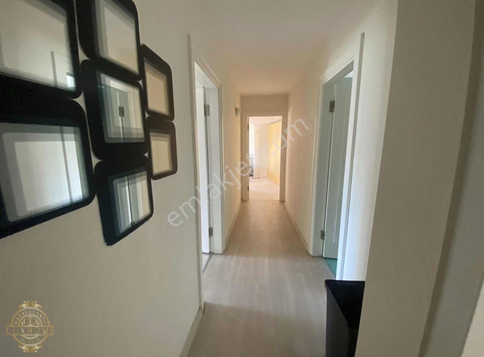 19 Mayıs Mahallesinde Lüks Eşyalı Jakuzili Manzaralı 3+1 Daire - Görsel 16