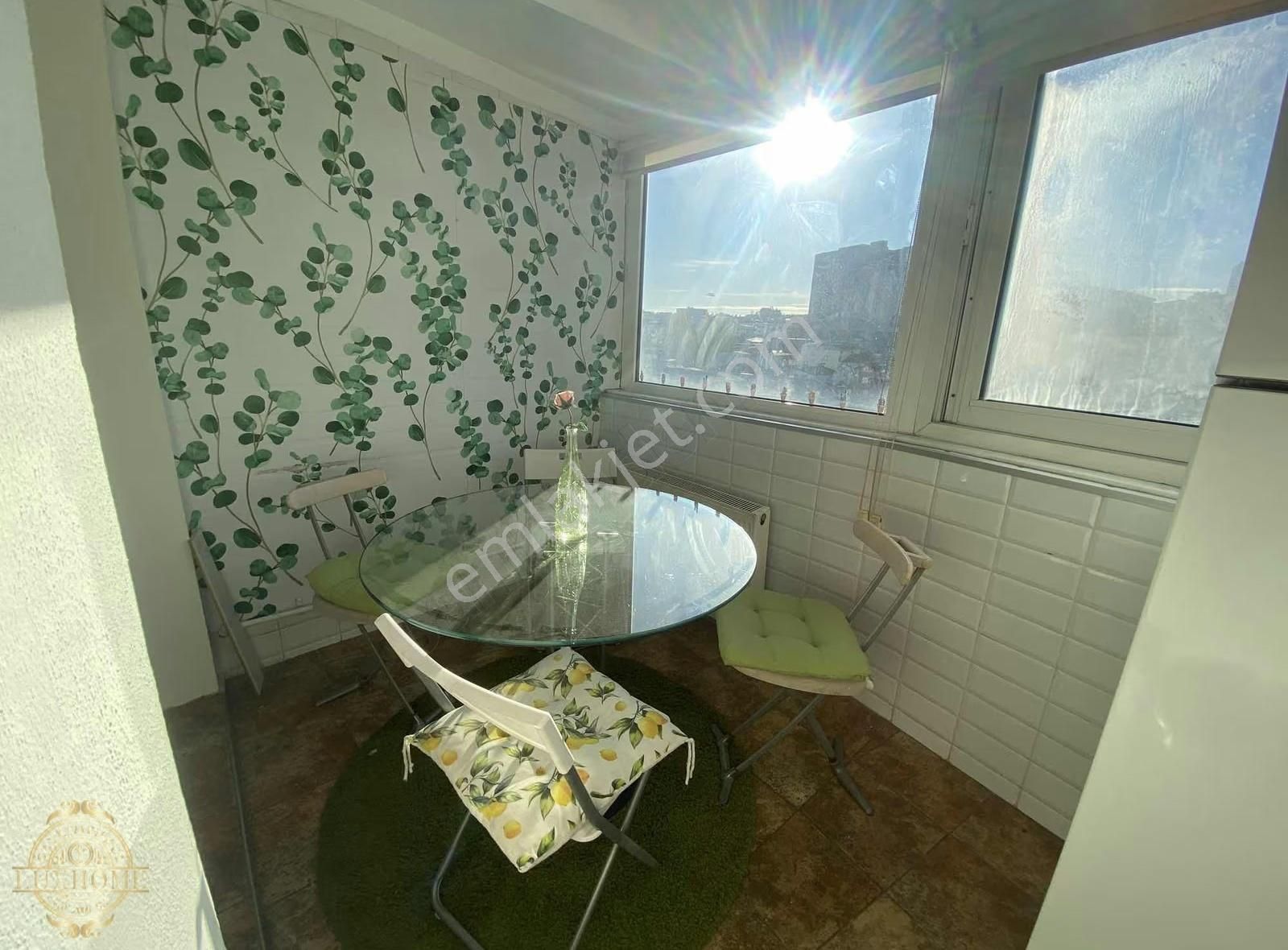 19 Mayıs Mahallesinde Lüks Eşyalı Jakuzili Manzaralı 3+1 Daire - Görsel 2