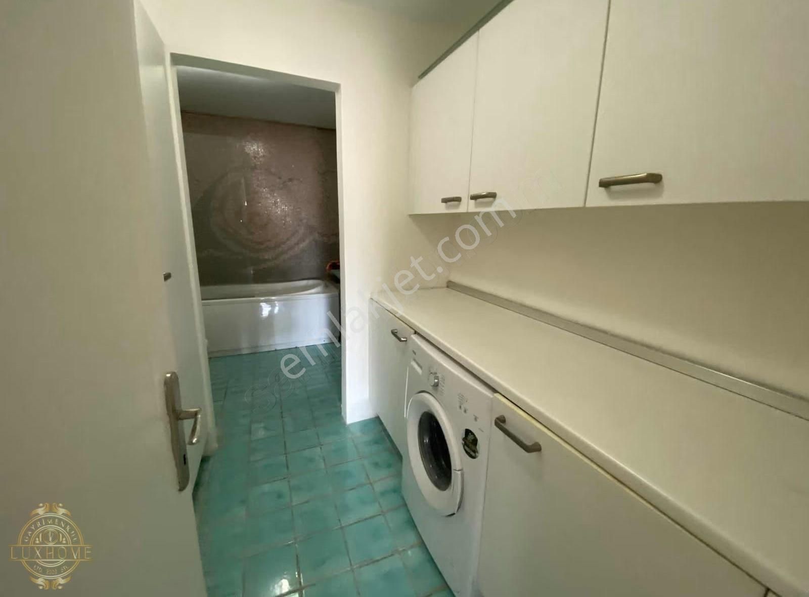 19 Mayıs Mahallesinde Lüks Eşyalı Jakuzili Manzaralı 3+1 Daire - Görsel 24