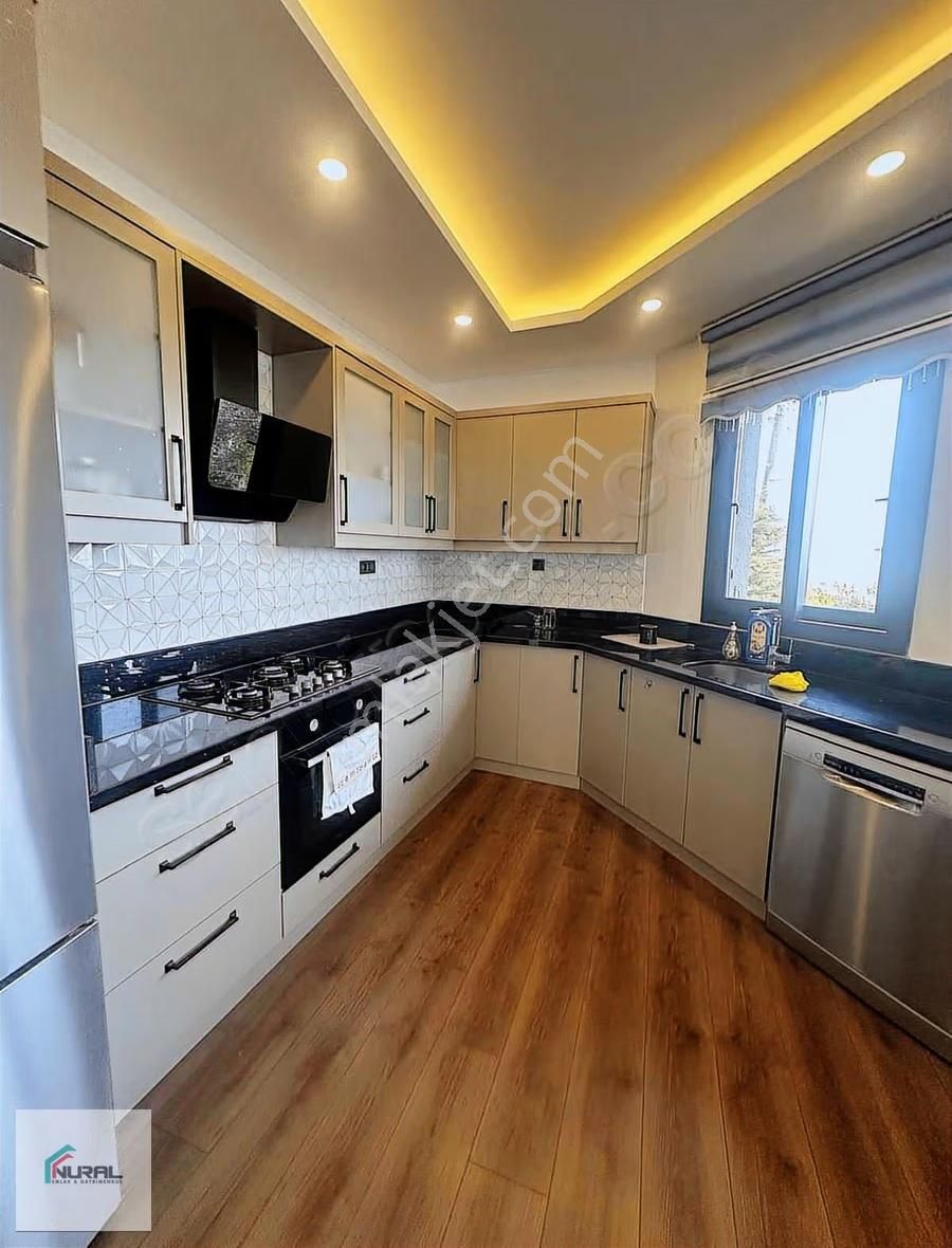 Şehir Ve Deniz Manzaralı Eşi Bulunmaz Villa - Görsel 28