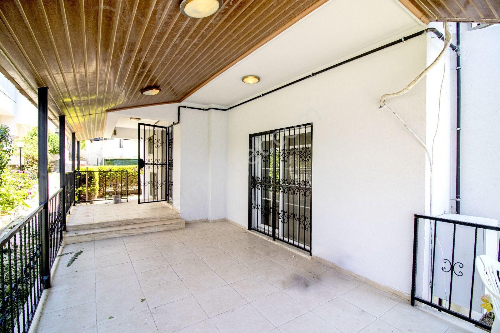 Kuşadası Satılık 3+1 Villa - Görsel 7