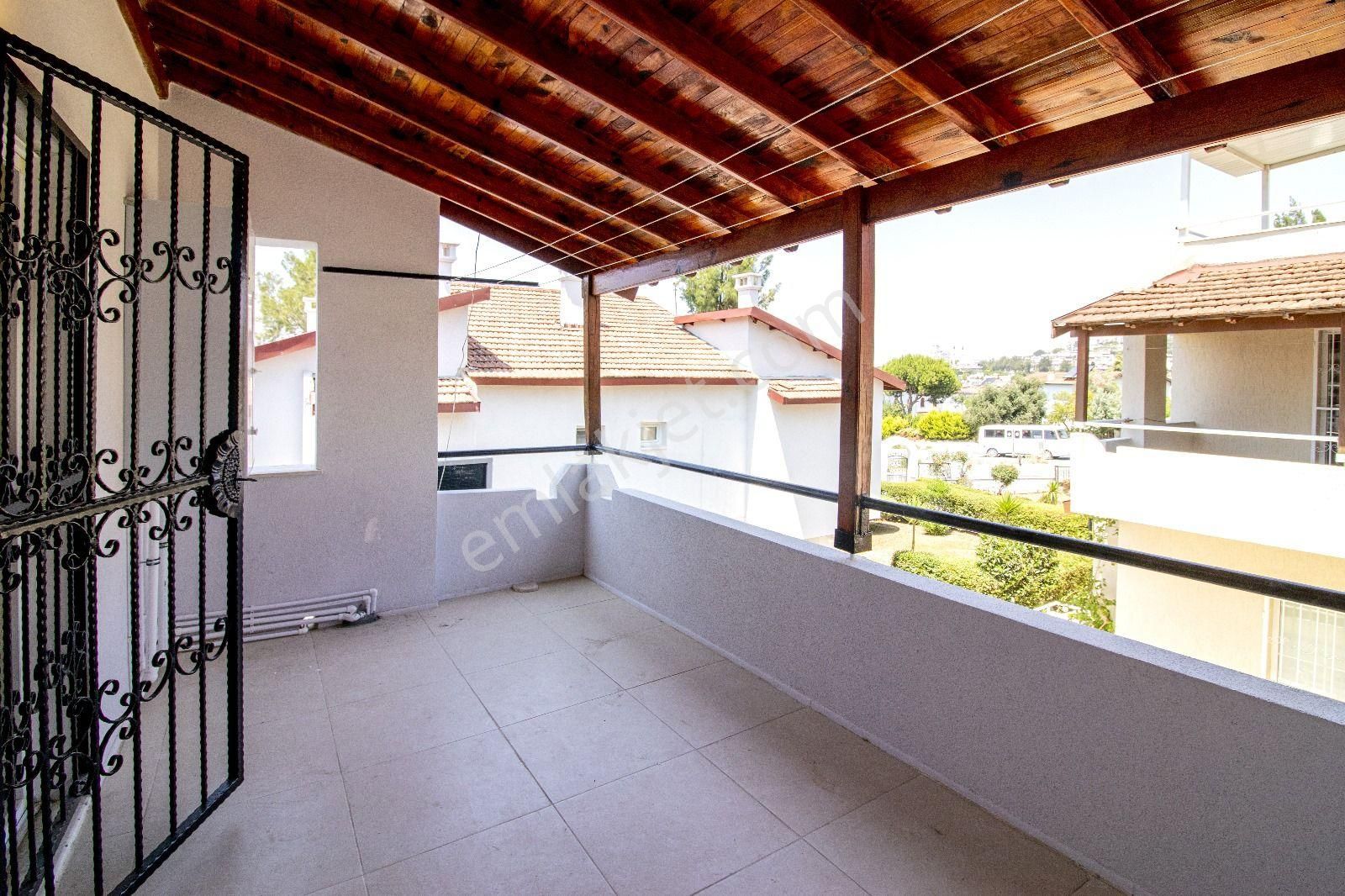 Kuşadası Satılık 3+1 Villa - Görsel 5