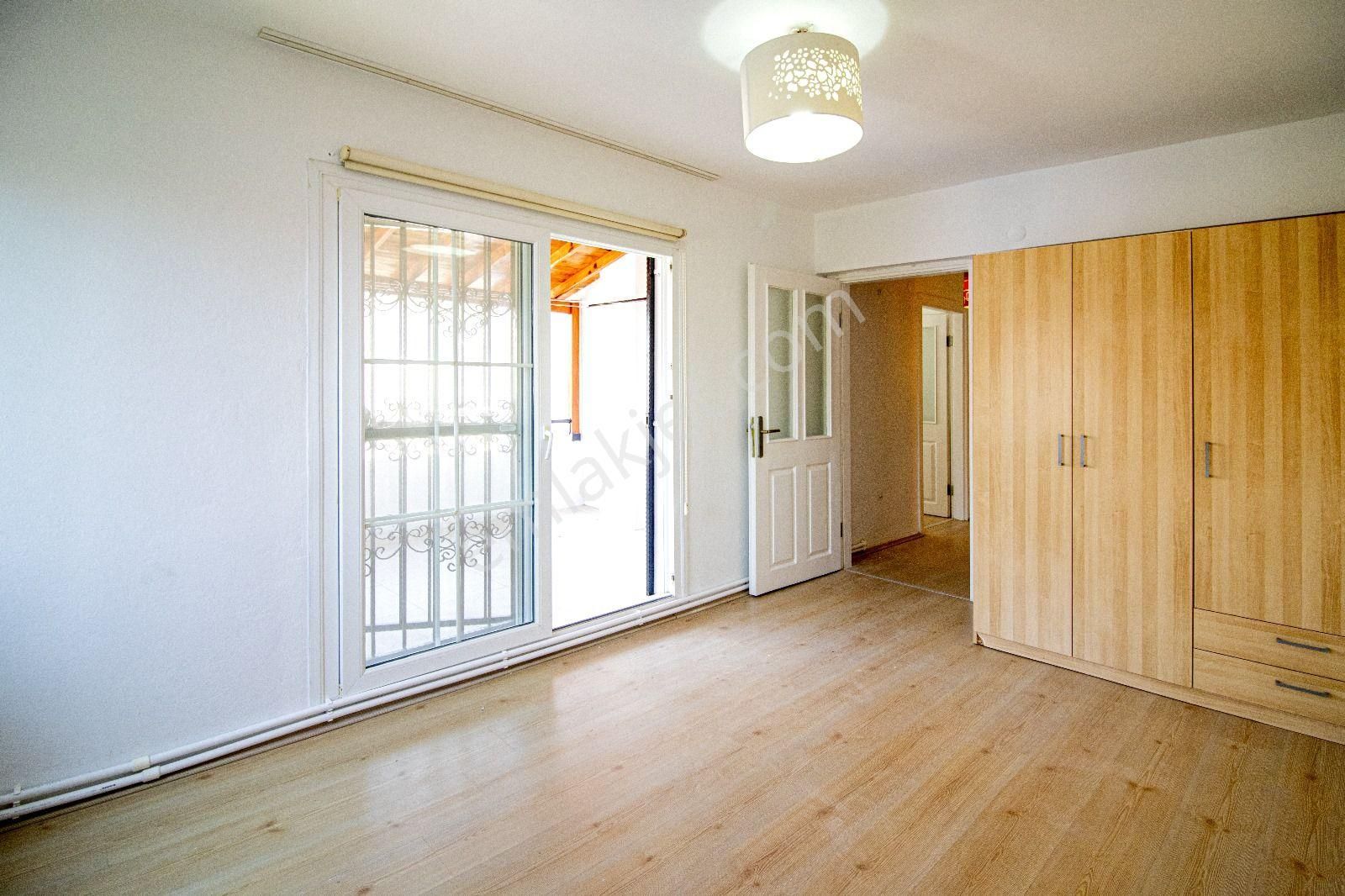 Kuşadası Satılık 3+1 Villa - Görsel 14