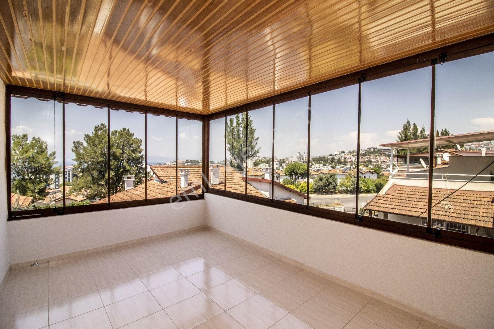 Kuşadası Satılık 3+1 Villa - Görsel 16