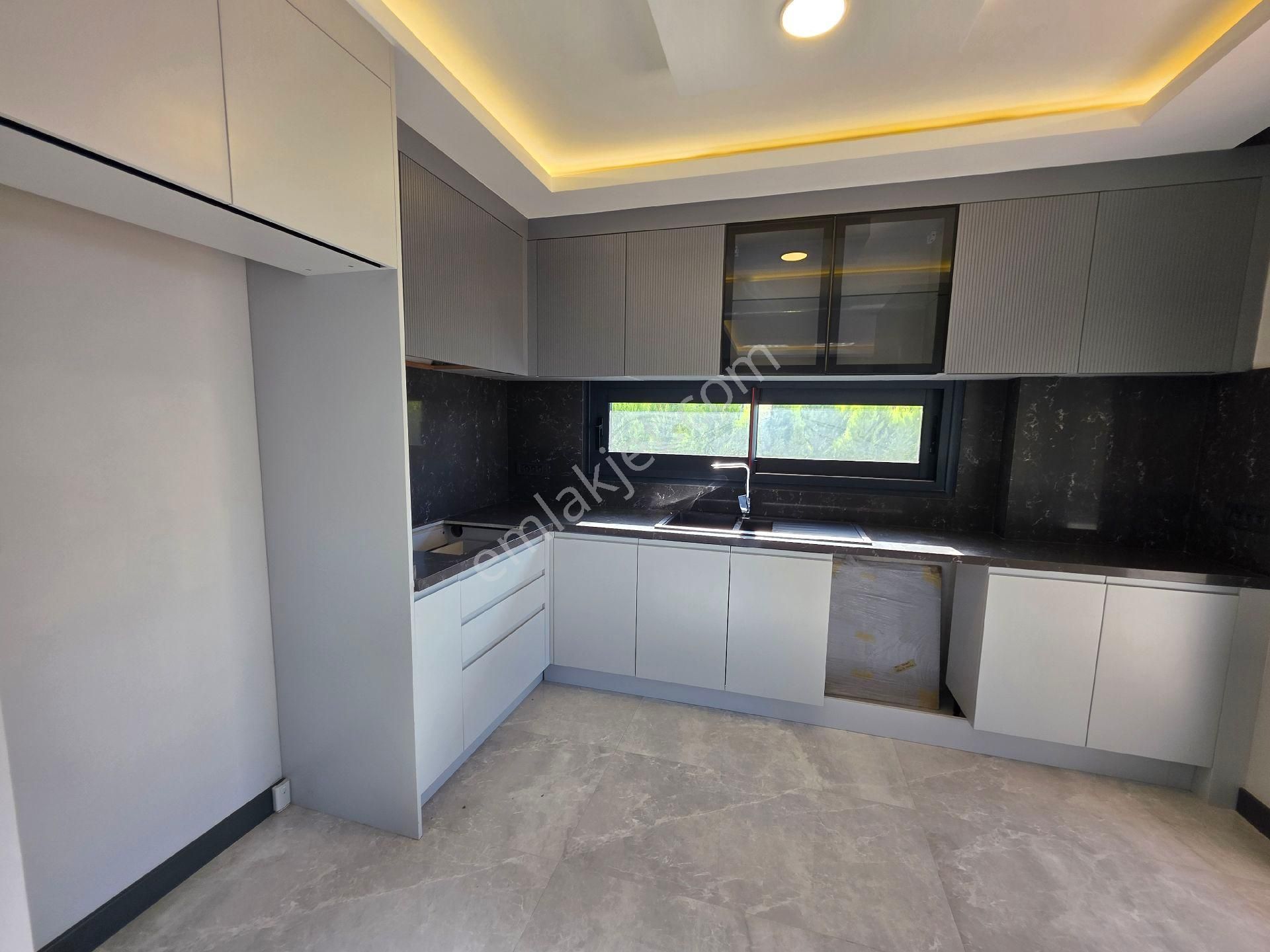 Kuşadası Satılık 4+1 Villa - Görsel 7