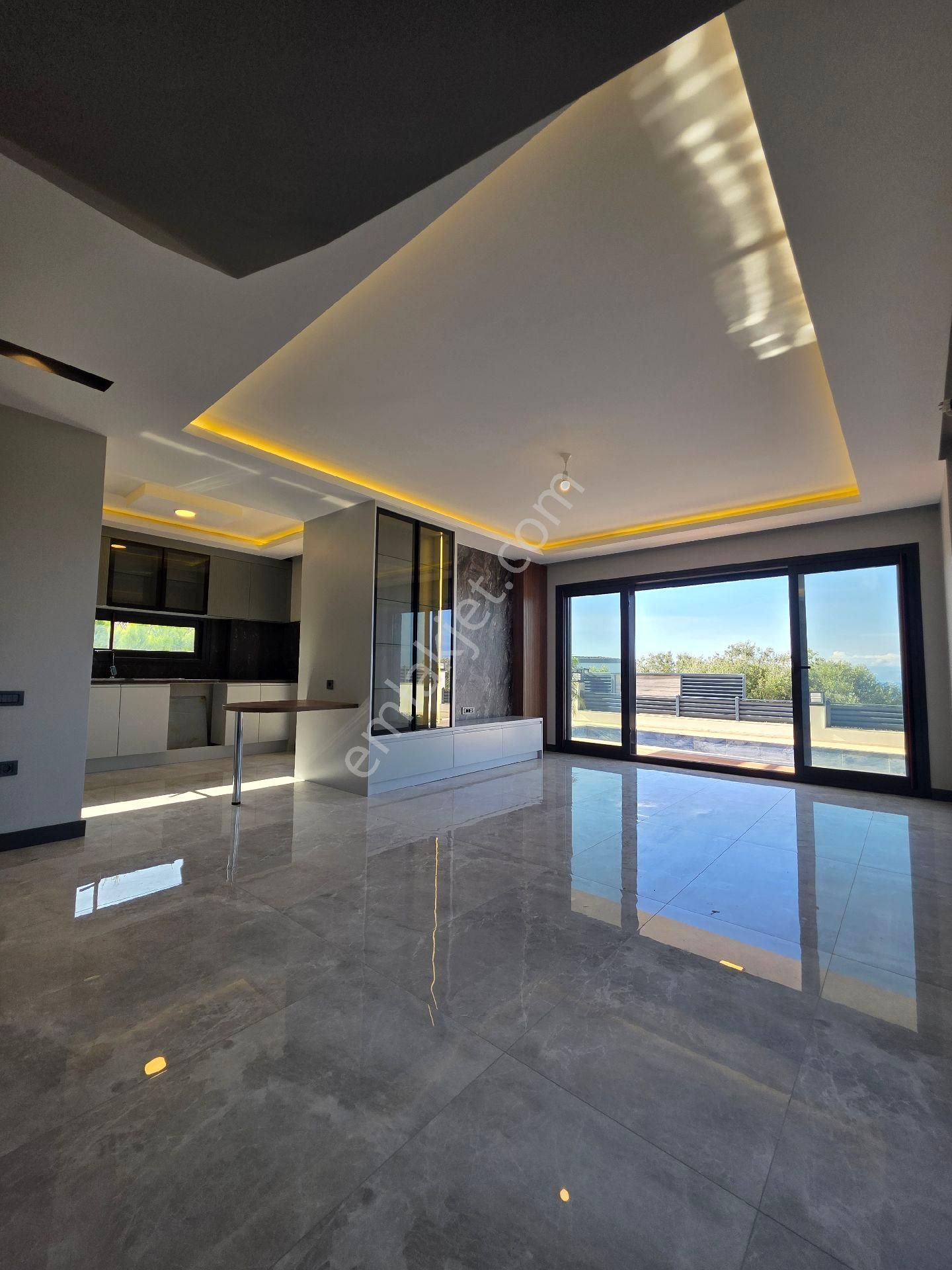 Kuşadası Satılık 4+1 Villa - Görsel 5