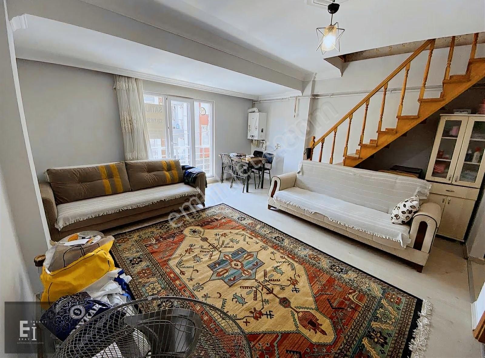 Eray Emlak'tan Satılık Dubleks 150m2 Kullanışlı Daire