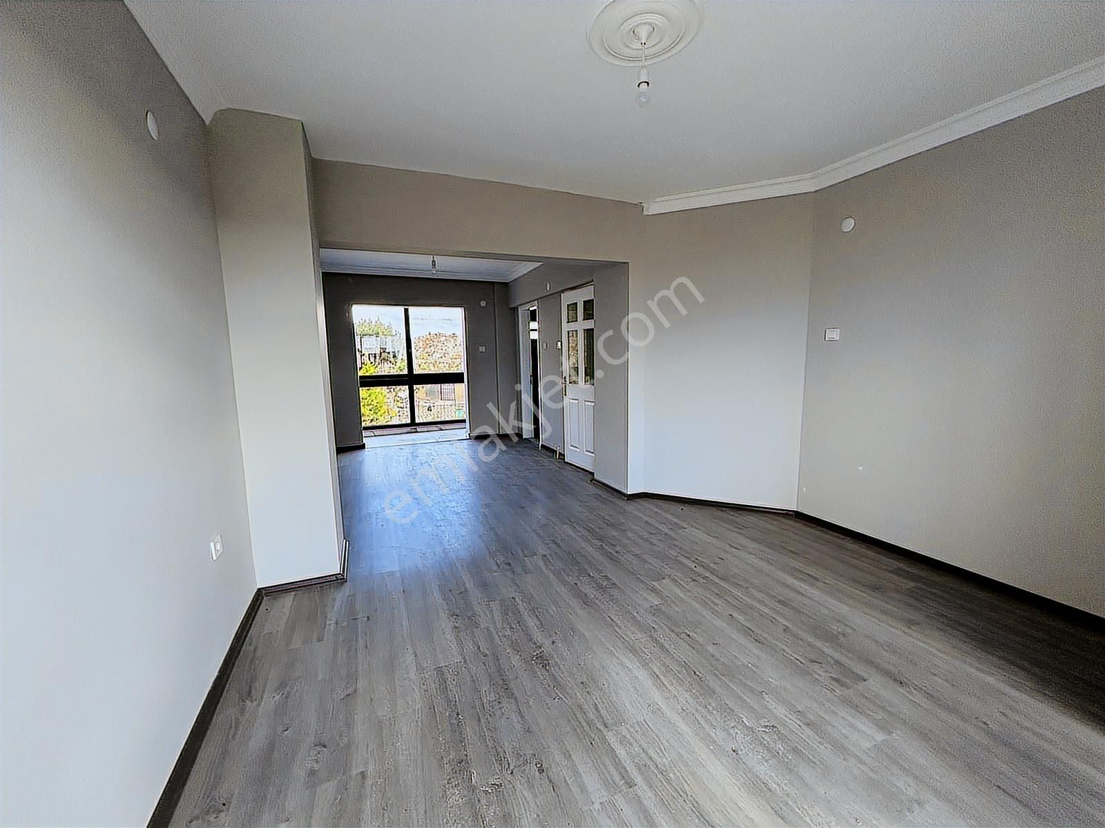 İzmir Menemen Villakent'te Satılık Full Tadilatlı Tripleks Villa - Görsel 22