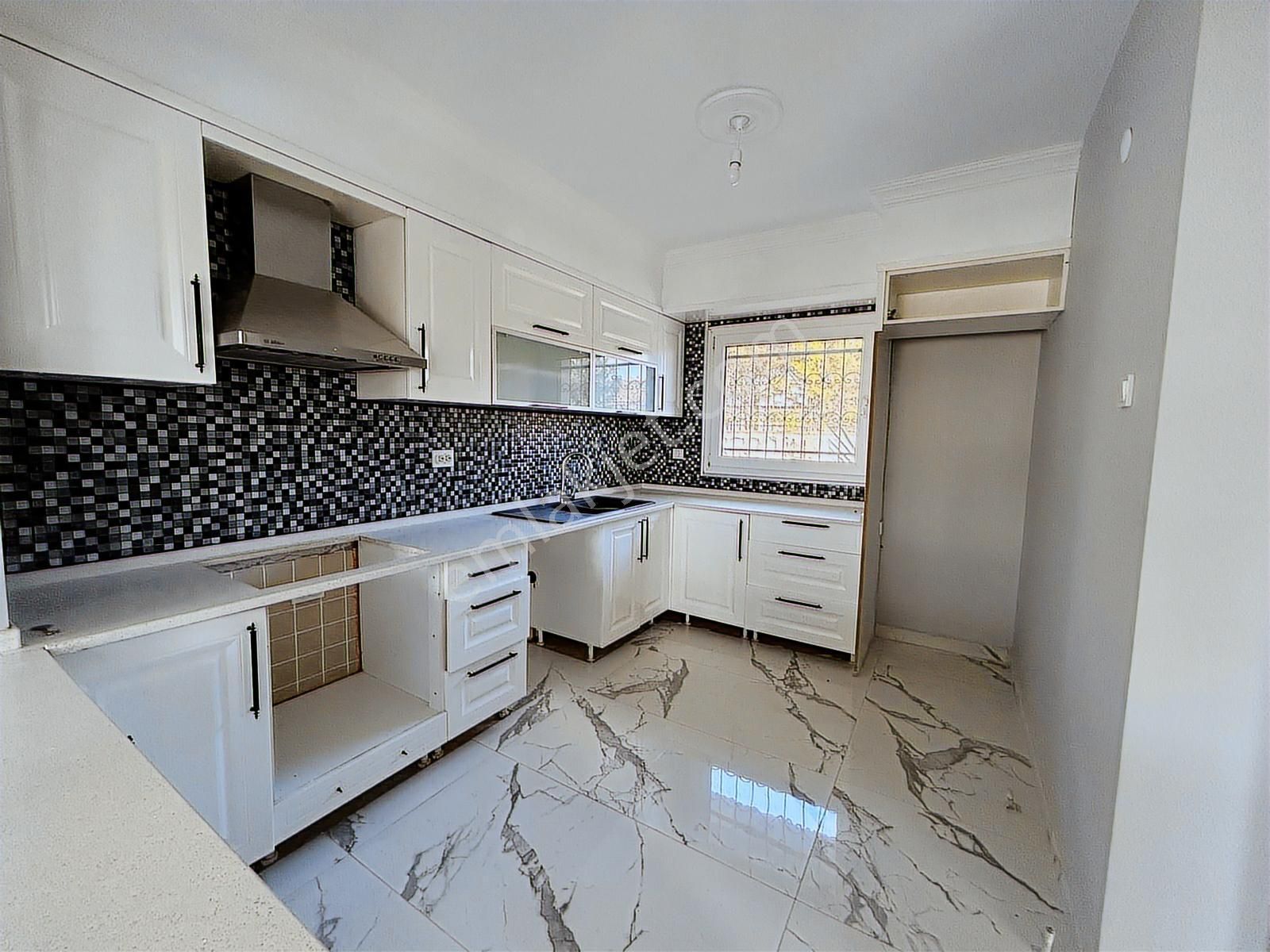 İzmir Menemen Villakent'te Satılık Full Tadilatlı Tripleks Villa - Görsel 34