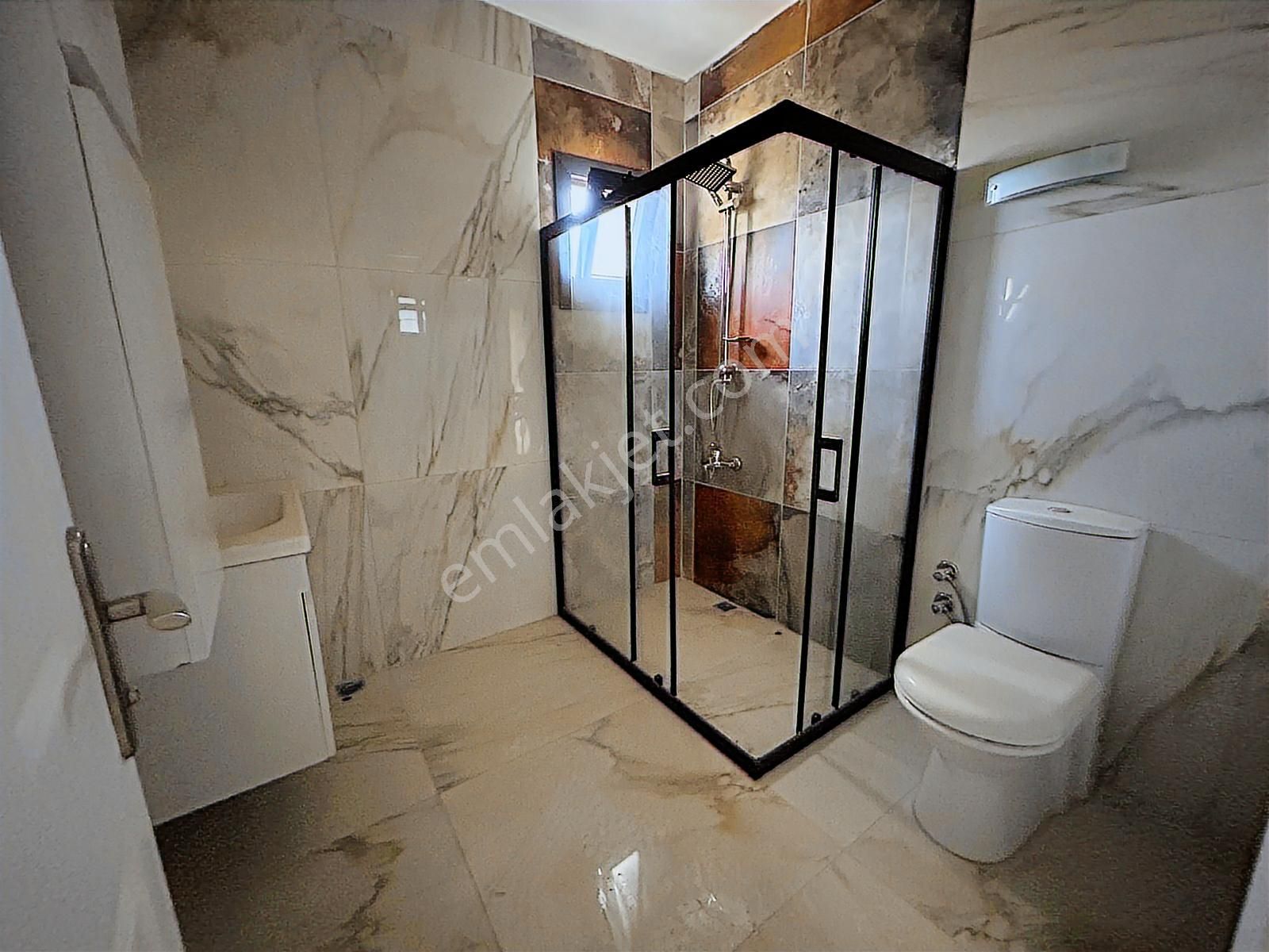 İzmir Menemen Villakent'te Satılık Full Tadilatlı Tripleks Villa - Görsel 16