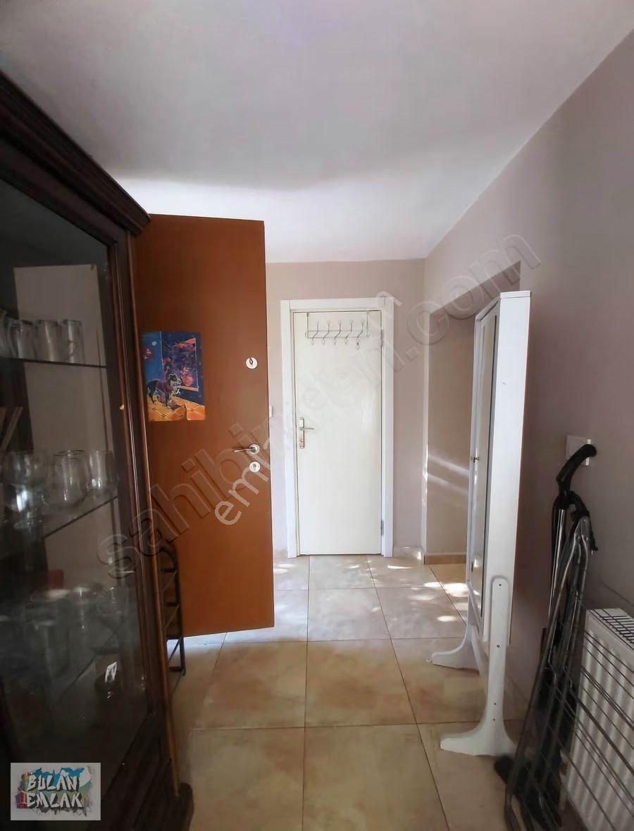 Bulan'dan Ortaköy Balmumcu Arası Eşyalı Otoparklı Bahçeli 1+1 - Görsel 25