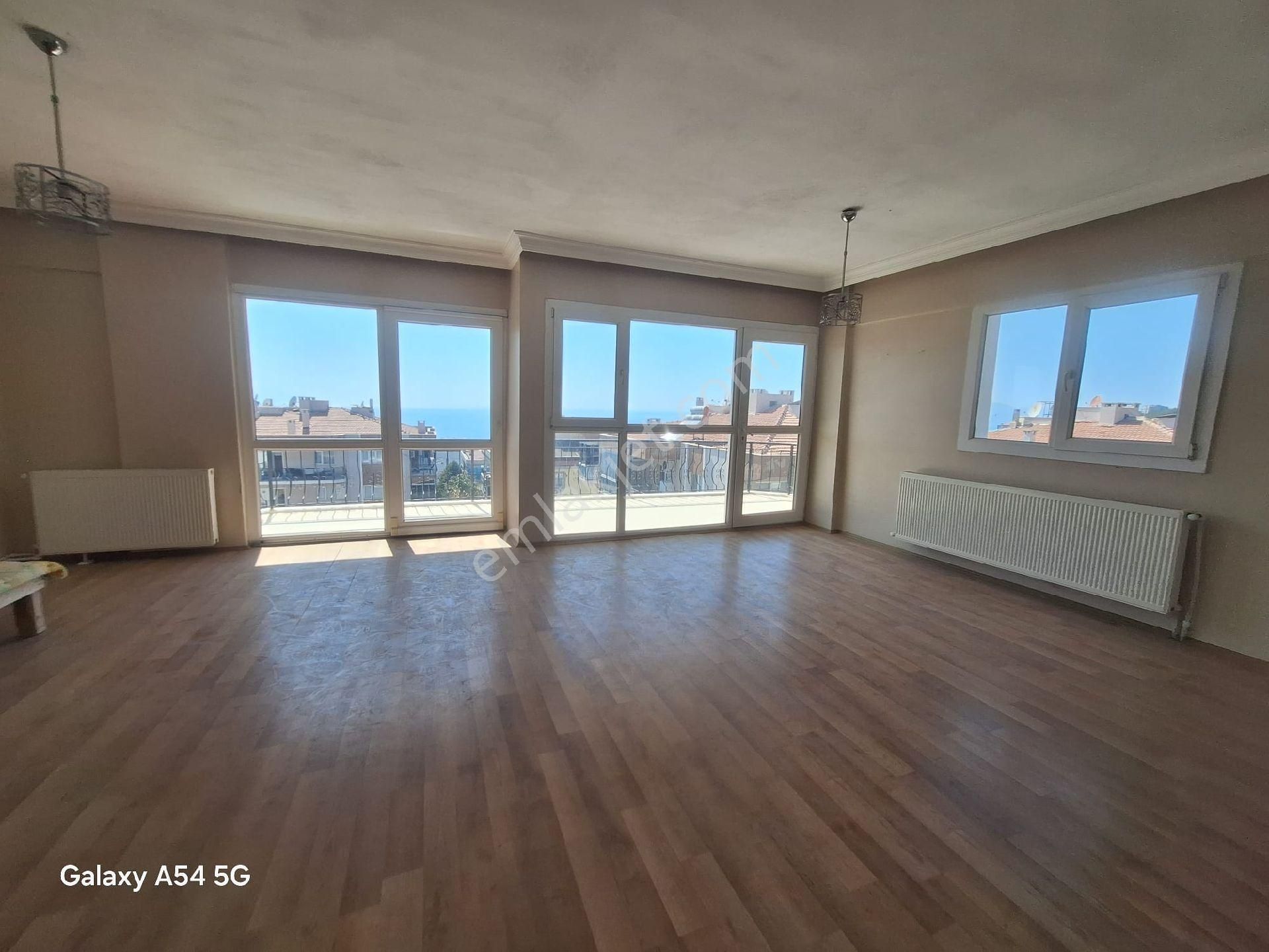 Kuşadası Satılık 3+1 Daire - Görsel 14