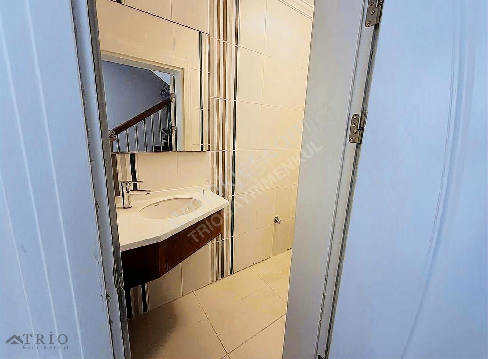 Bahçeşehir Yeşilpark Evleri'nde Dubleks Kiralık Villa - Görsel 34