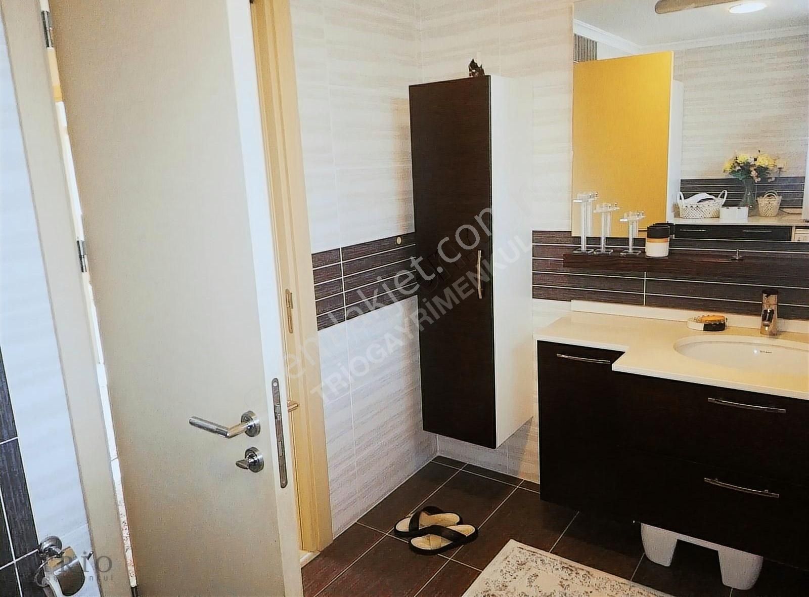 Bahçeşehir Spradon Evlerinde Havuz Manzaralı Satılık Üst Dublex - Görsel 18