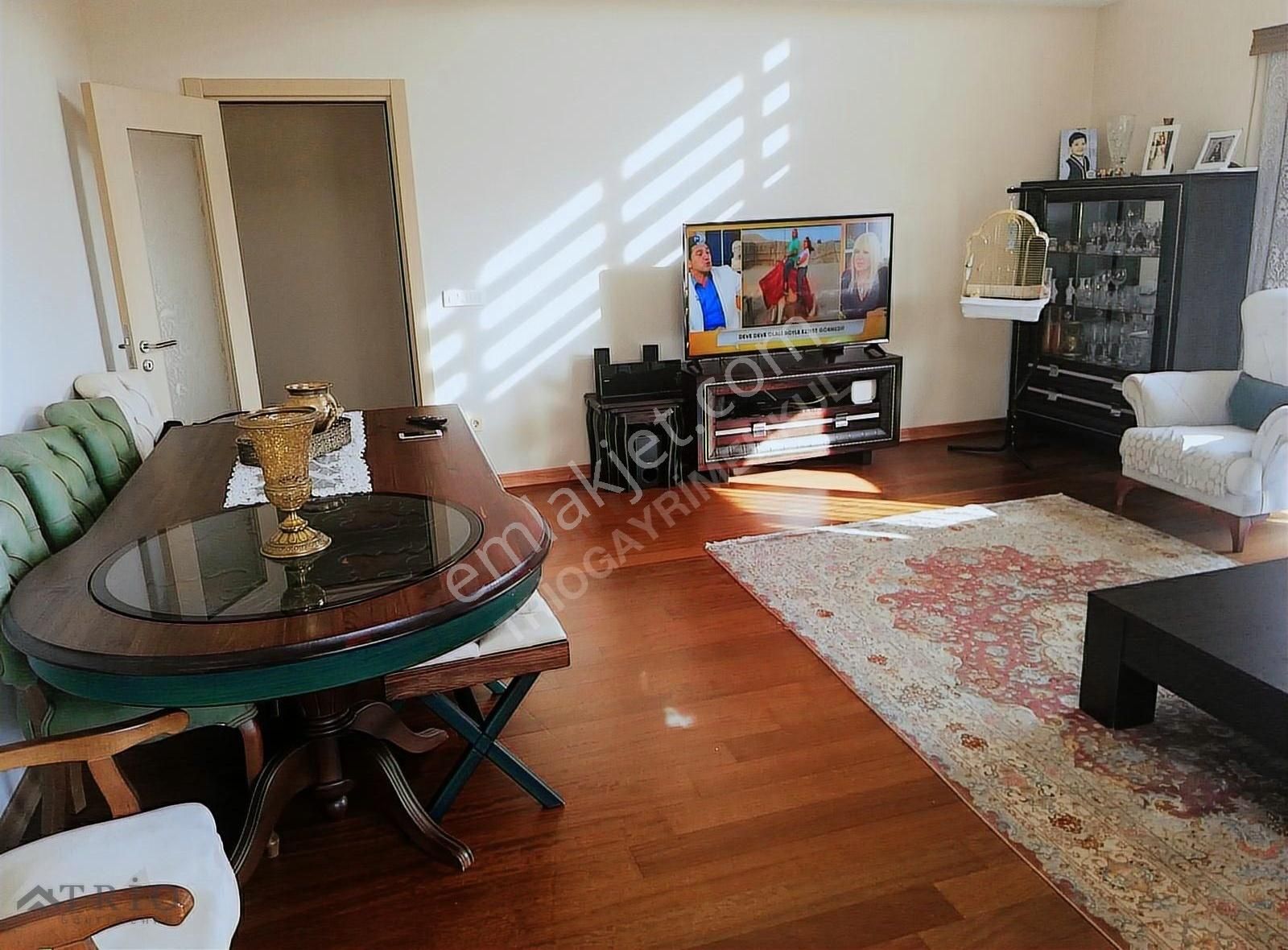 Bahçeşehir Spradon Evlerinde Havuz Manzaralı Satılık Üst Dublex - Görsel 8