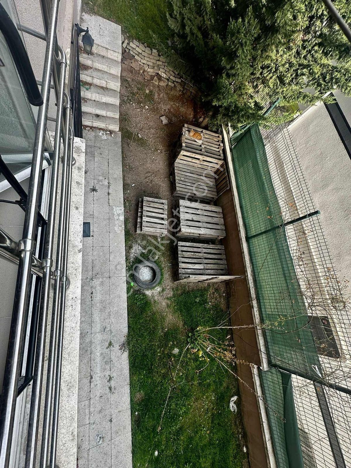 Yenimahalle Ergenekon'da Yeni Bina 3+1 Bahçeli Satılık Daire