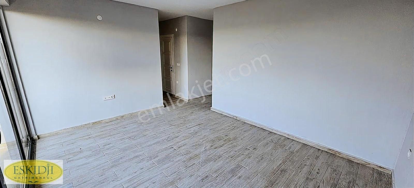 Çanakkale Kale Country'de Site İçi Bahçeli 4+2 Lüks Yaşam - Görsel 3