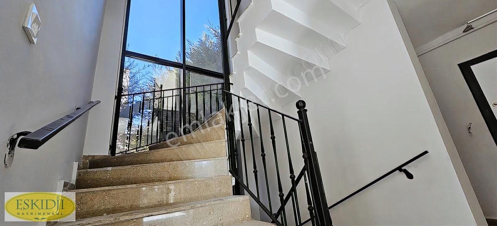 Çanakkale Kale Country'de Site İçi Bahçeli 4+2 Lüks Yaşam - Görsel 16