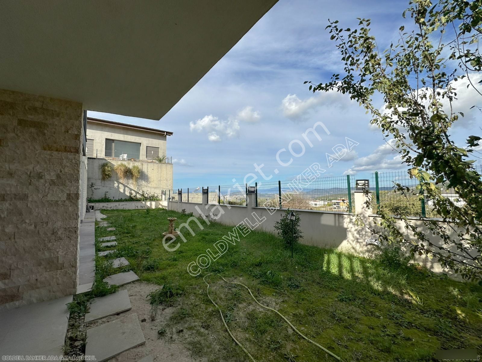 Kuşadası Yaylaköy'de Deniz Manzaralı, Çift Bağımsız Bölümlü 4+2 - Görsel 7