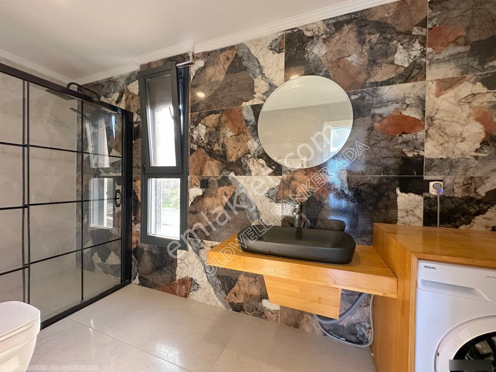 Kuşadası Yaylaköy'de Deniz Manzaralı, Çift Bağımsız Bölümlü 4+2 - Görsel 35