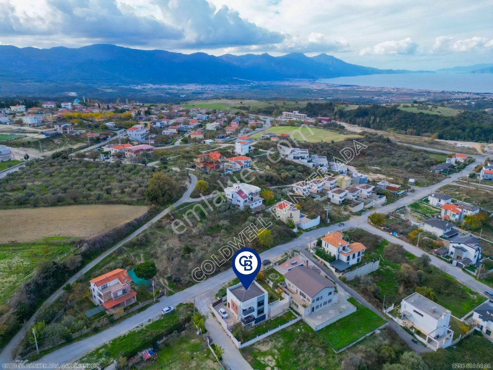 Kuşadası Yaylaköy'de Deniz Manzaralı, Çift Bağımsız Bölümlü 4+2 - Görsel 4