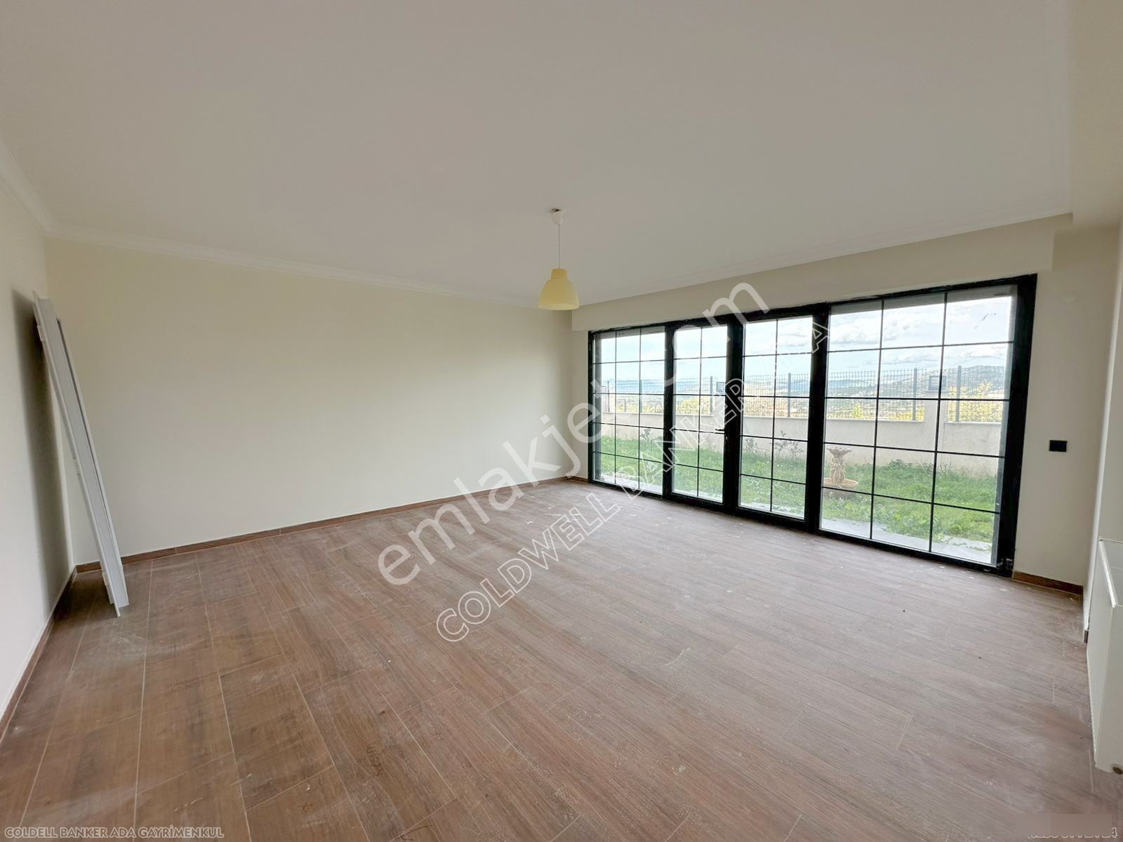 Kuşadası Yaylaköy'de Deniz Manzaralı, Çift Bağımsız Bölümlü 4+2 - Görsel 31