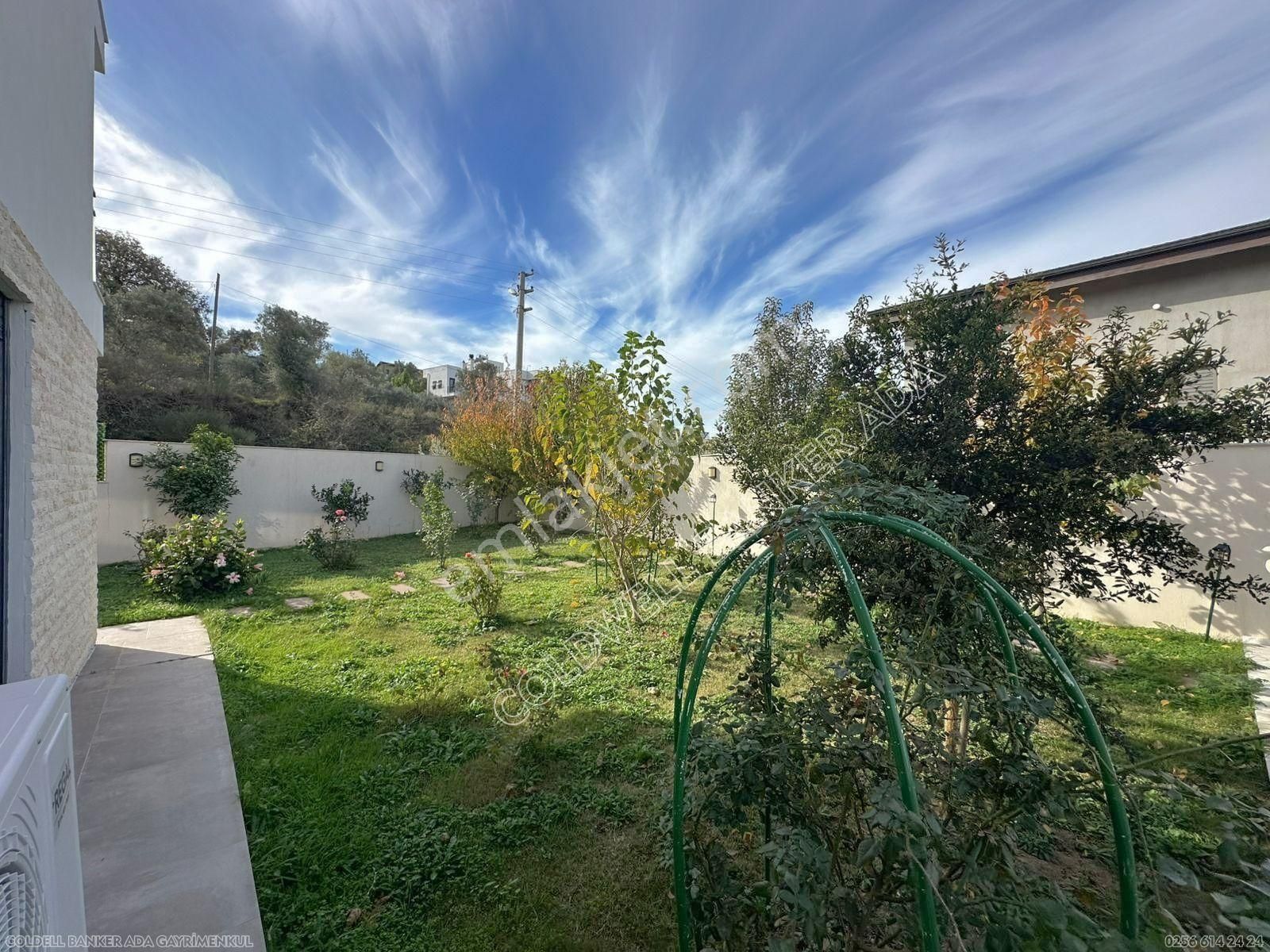 Kuşadası Yaylaköy'de Deniz Manzaralı, Çift Bağımsız Bölümlü 4+2 - Görsel 6