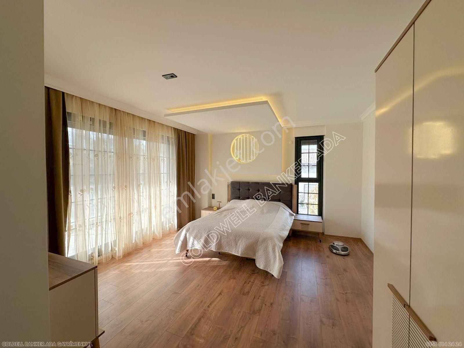 Kuşadası Yaylaköy'de Deniz Manzaralı, Çift Bağımsız Bölümlü 4+2 - Görsel 23