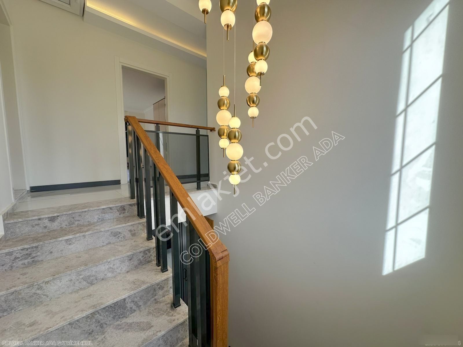 Kuşadası Yaylaköy'de Deniz Manzaralı, Çift Bağımsız Bölümlü 4+2 - Görsel 28