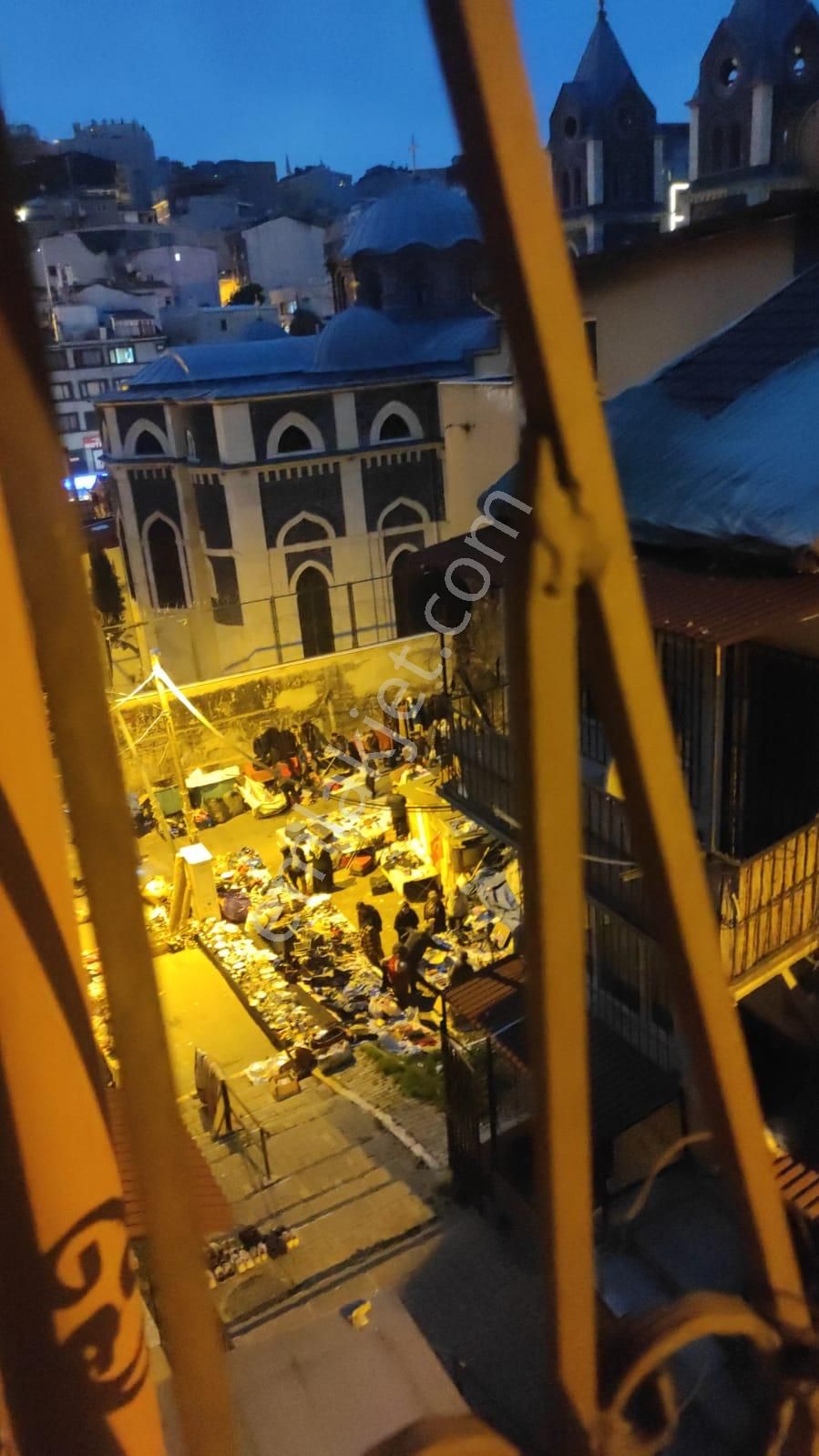 İki Katlı, Ahşap, Bahçeli Ev - Görsel 28