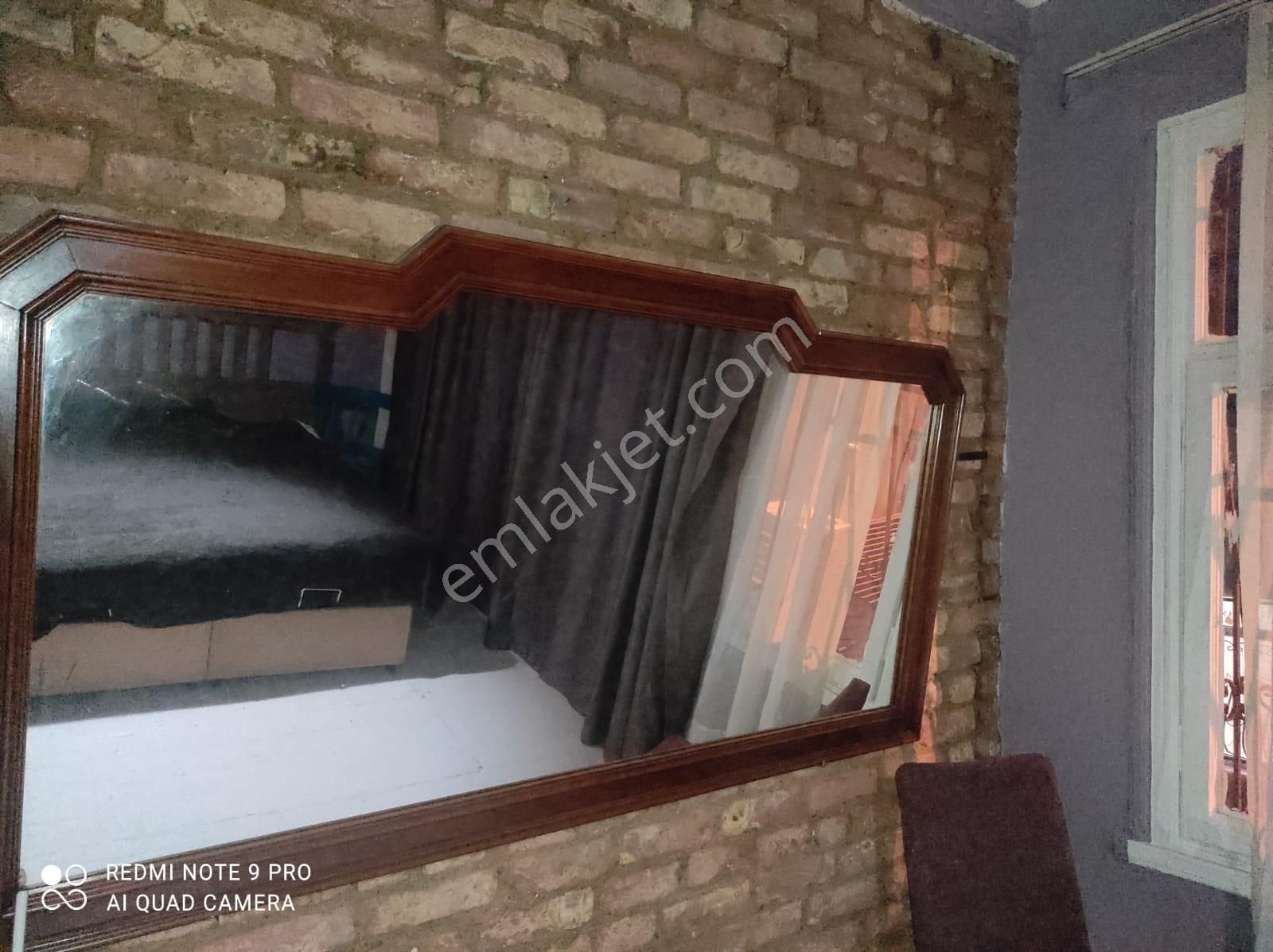 İki Katlı, Ahşap, Bahçeli Ev - Görsel 23