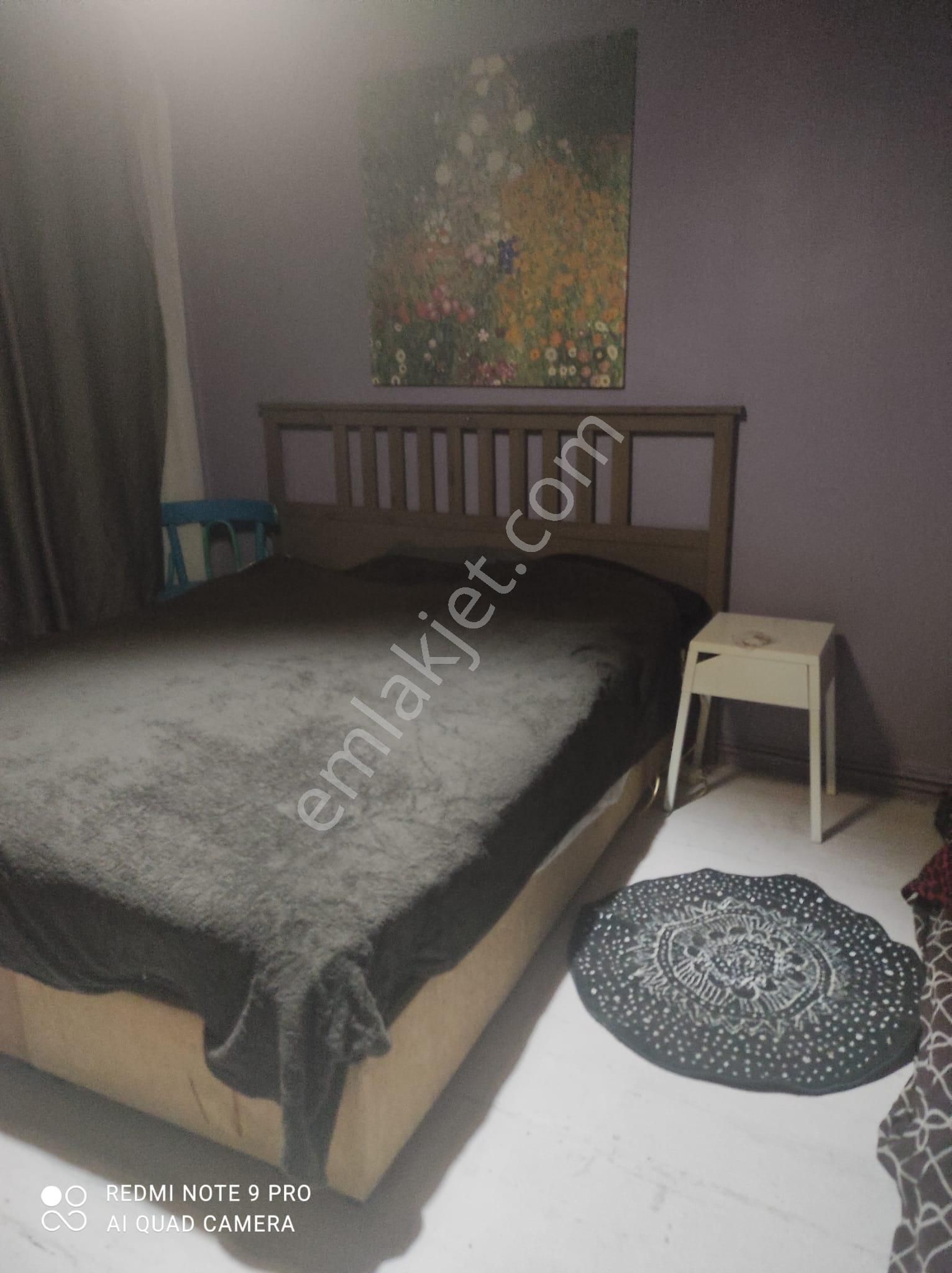 İki Katlı, Ahşap, Bahçeli Ev - Görsel 24