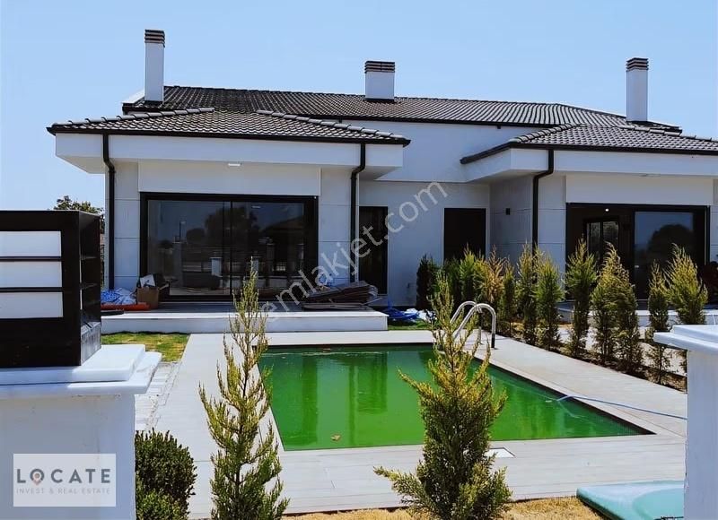 Locate'den Urla Kuşçular'da Havuzlu Kiralık 5+1 Lüks Villa - Görsel 20