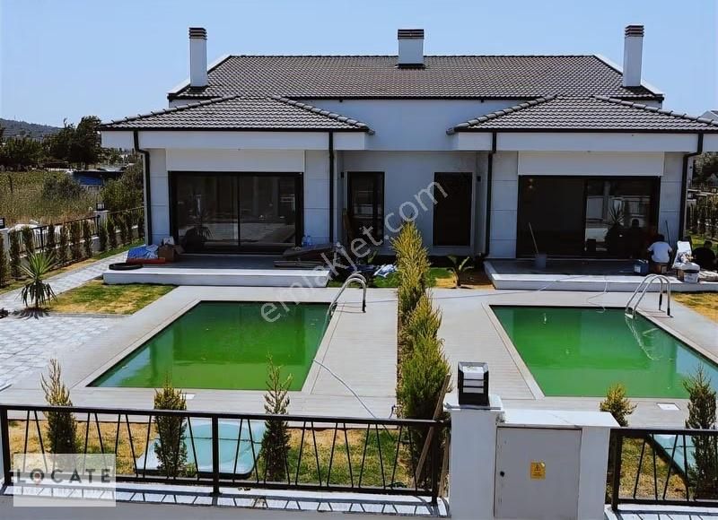 Locate'den Urla Kuşçular'da Havuzlu Kiralık 5+1 Lüks Villa - Görsel 32