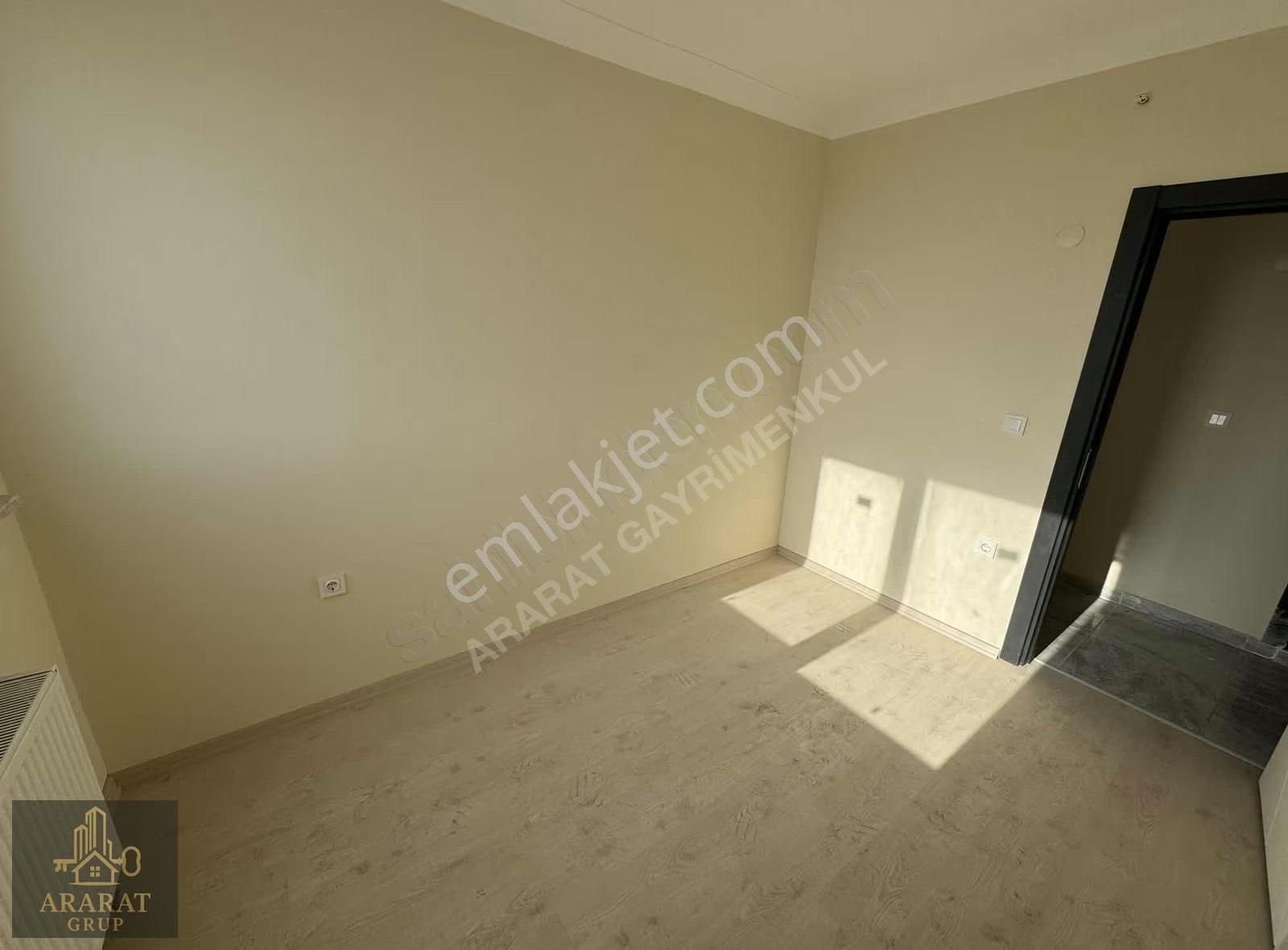 Esenler Tuna Vadi Sitesinde Satılık Fırsat 2+1 Fırsat Daire - Görsel 15