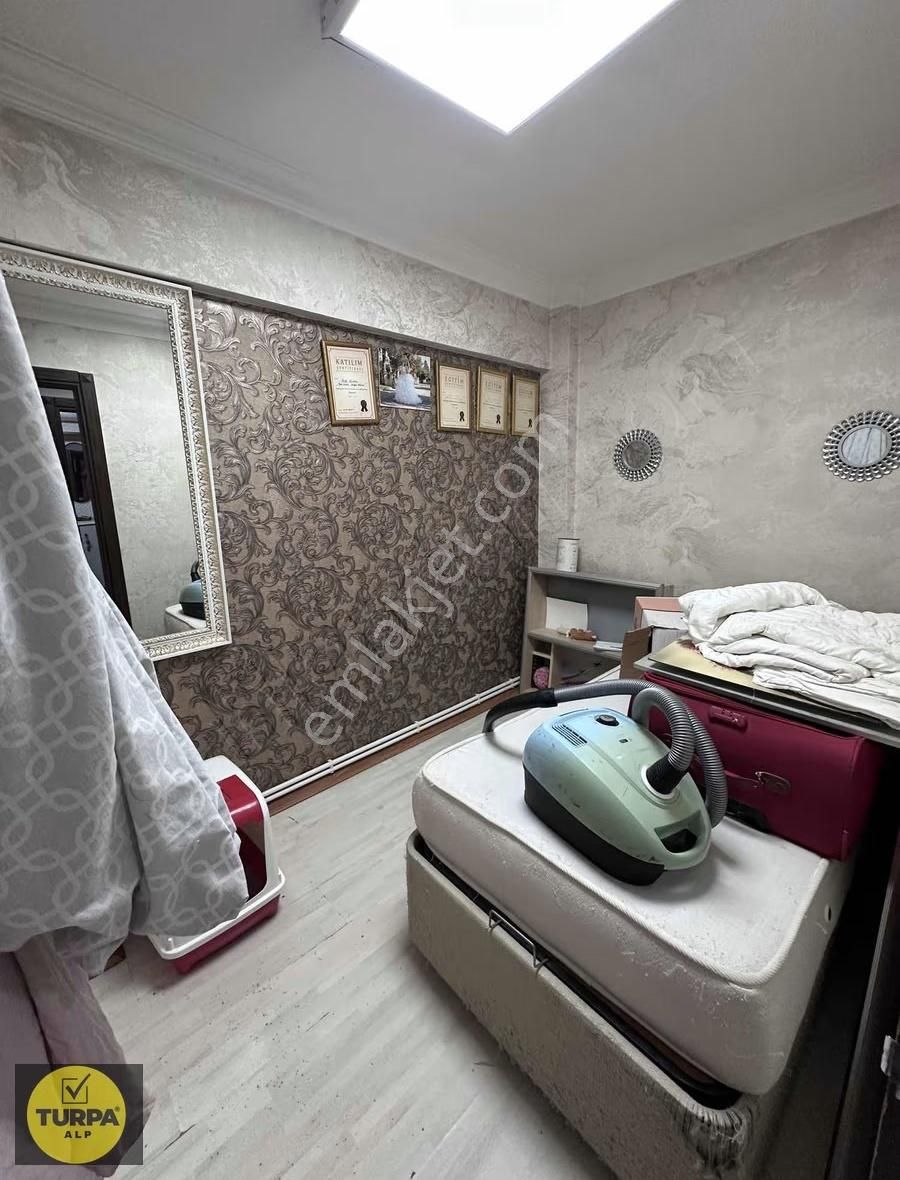 Alsancak 2. Kordonda Satılık 3+1 Arakat Daire - Görsel 18