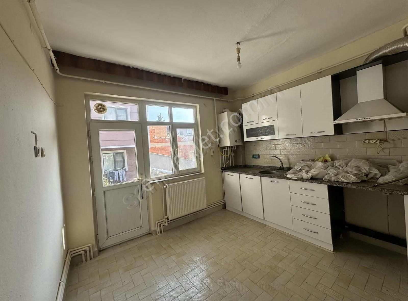 Tema Emlaktan Çiflikönü Mah Arakat Kiralık 2+1 Daire - Görsel 4