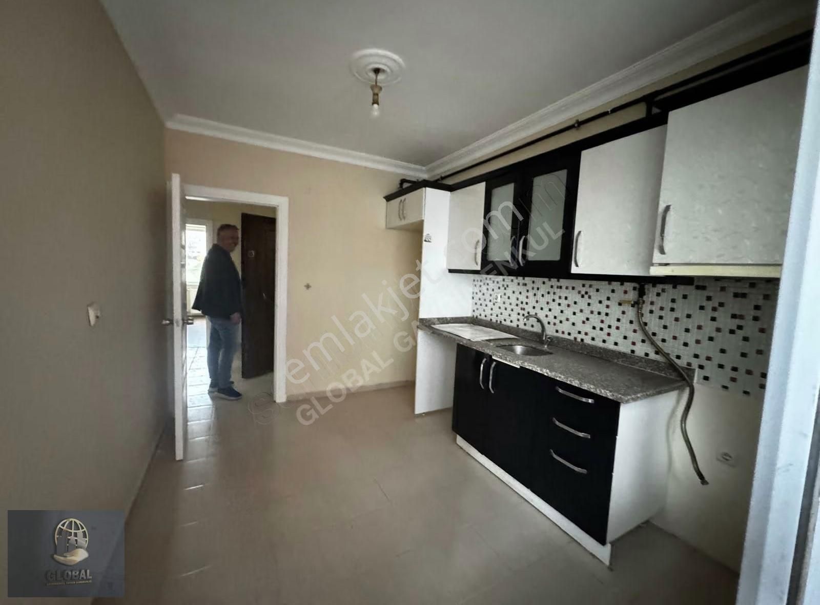 Rumeli'de Güney Cephe Çift Balkonlu Ferah 2+1 !!