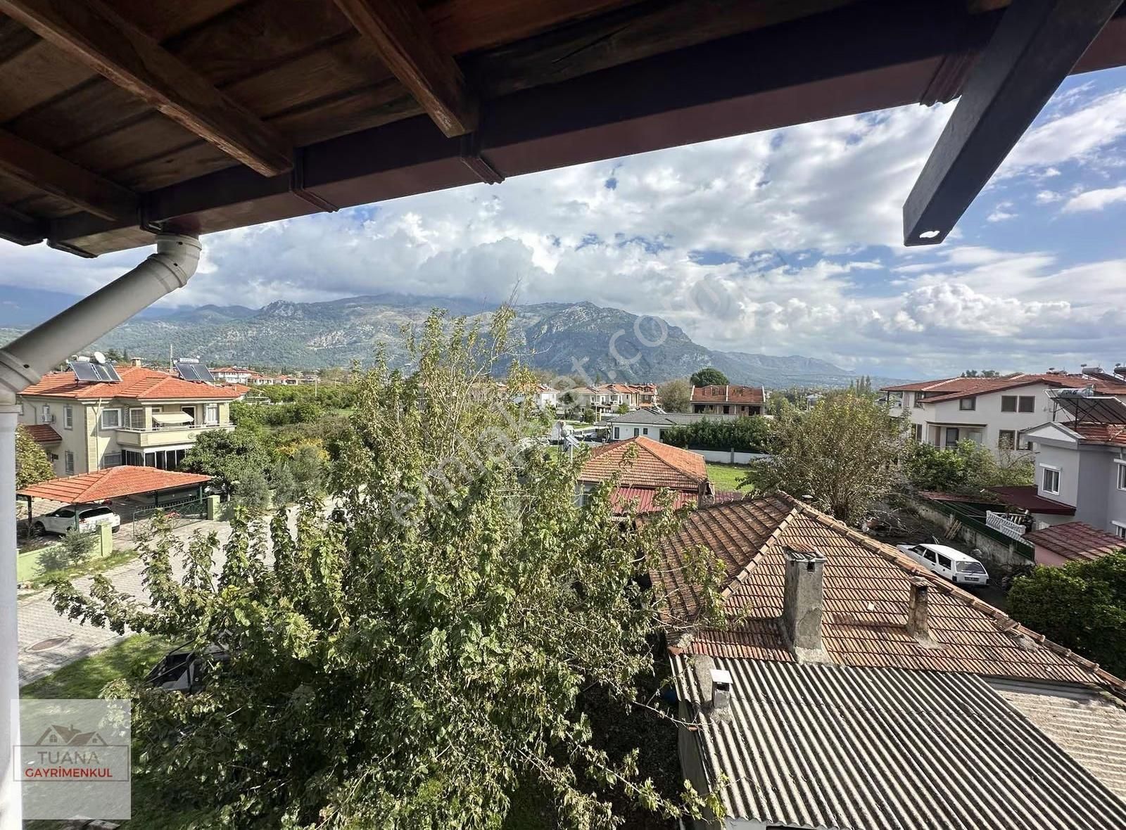 Tuana Emlak'tan Gelişim Mahallesinde Geniş 2+1 Teraslı Ev - Görsel 3