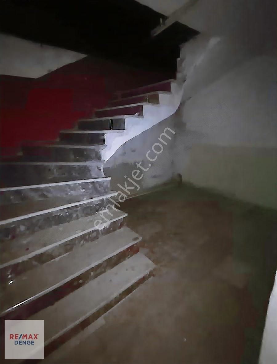 Sultangazıde Kıralık Dükkan / Depo Tramvaya 5 Dakıka - Görsel 11