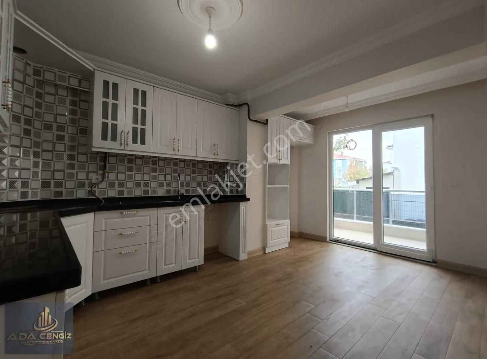 Serdivan Köprübaşında Oturuma Hazır 2+1 110 M2 Lüks Daire - Görsel 28