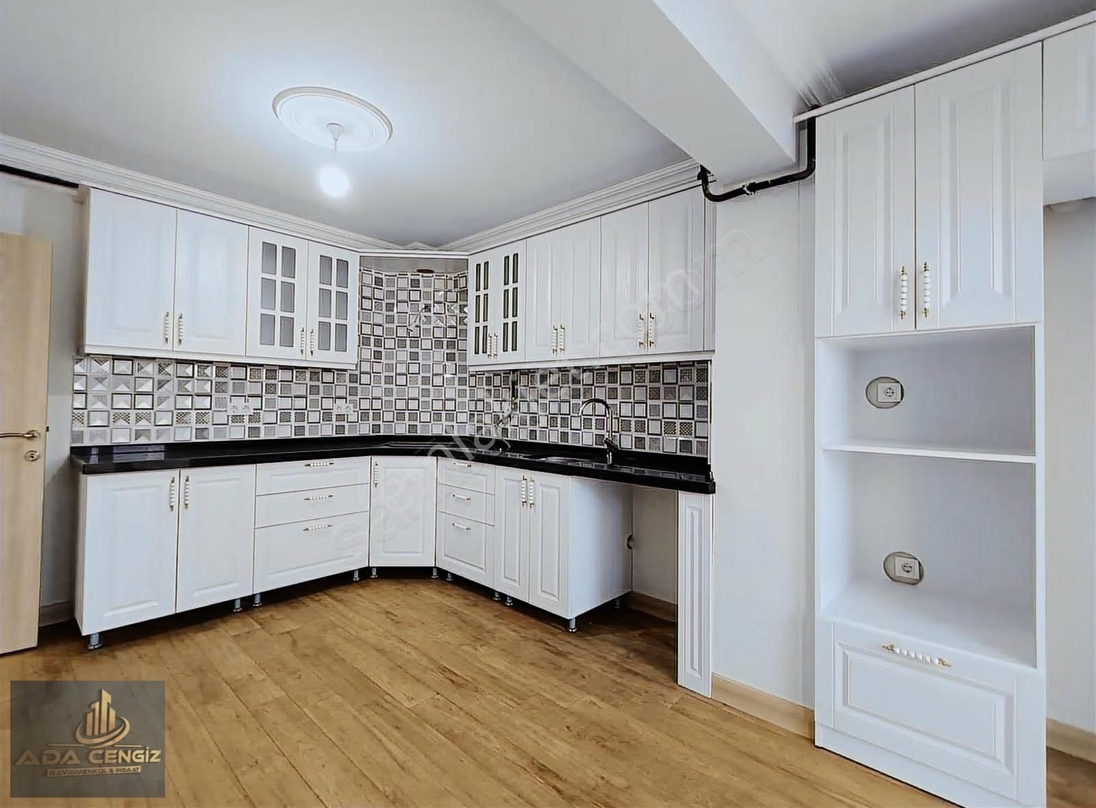 Serdivan Köprübaşında Oturuma Hazır 2+1 110 M2 Lüks Daire - Görsel 24